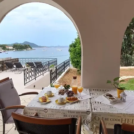 Seaside Island Retreat In Dubrovnik Area 度假居 Kolocep Island